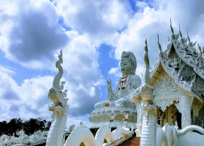 Chiang Rai Temple Tour From Chiang Mai