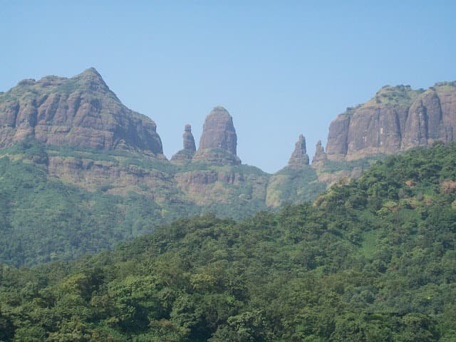 Mahuli Fort Trek Image