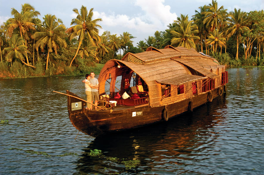 Kuttanad Houseboat Image