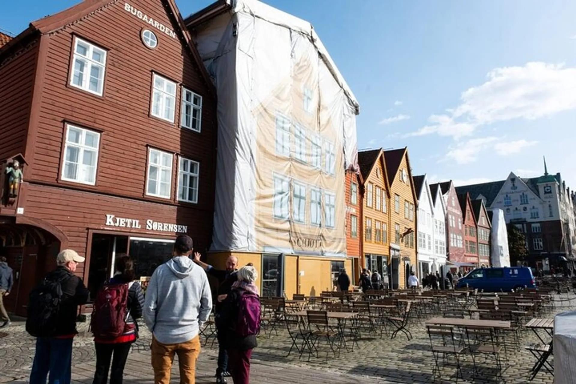 Go for the Bryggen Guiding Walking Tour