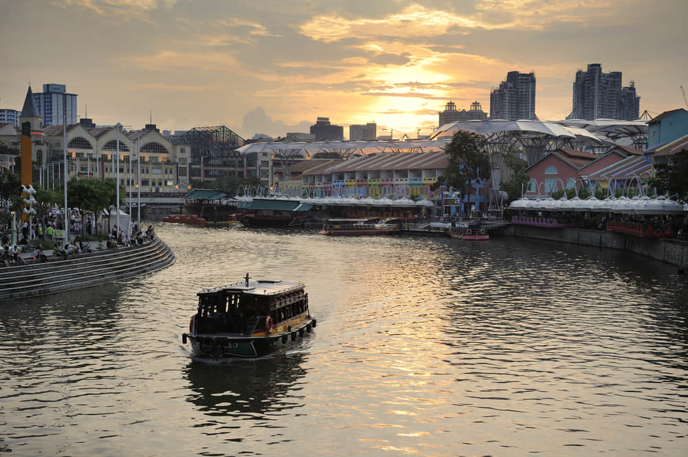 Explore Boat Quay
