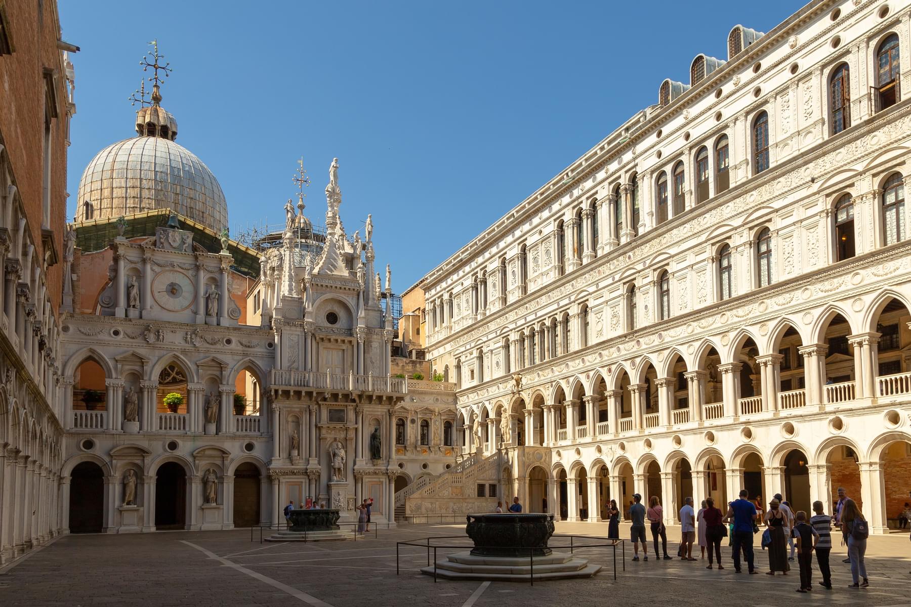 Doge’s Palace Building and History