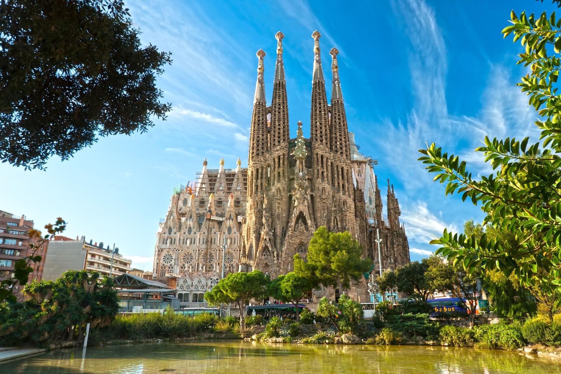 Sagrada Familia Fast Track Tickets with Tower Access and Audio Guide