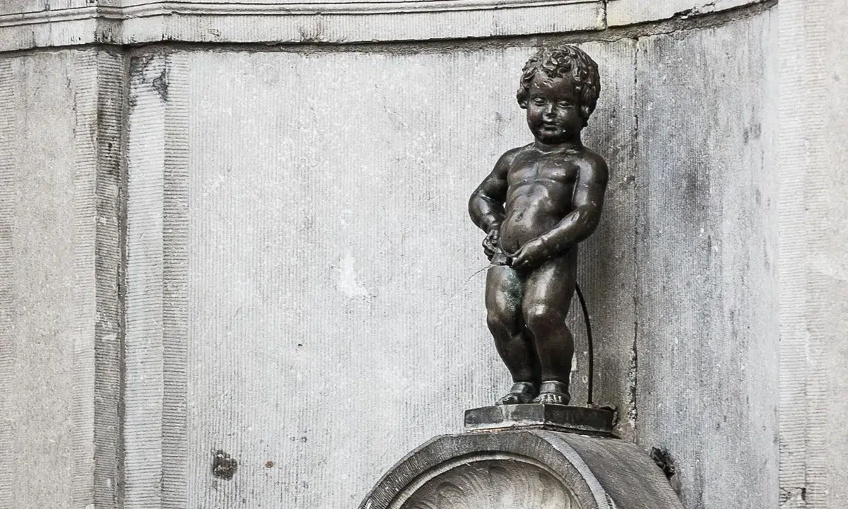 Manneken Pis Statue