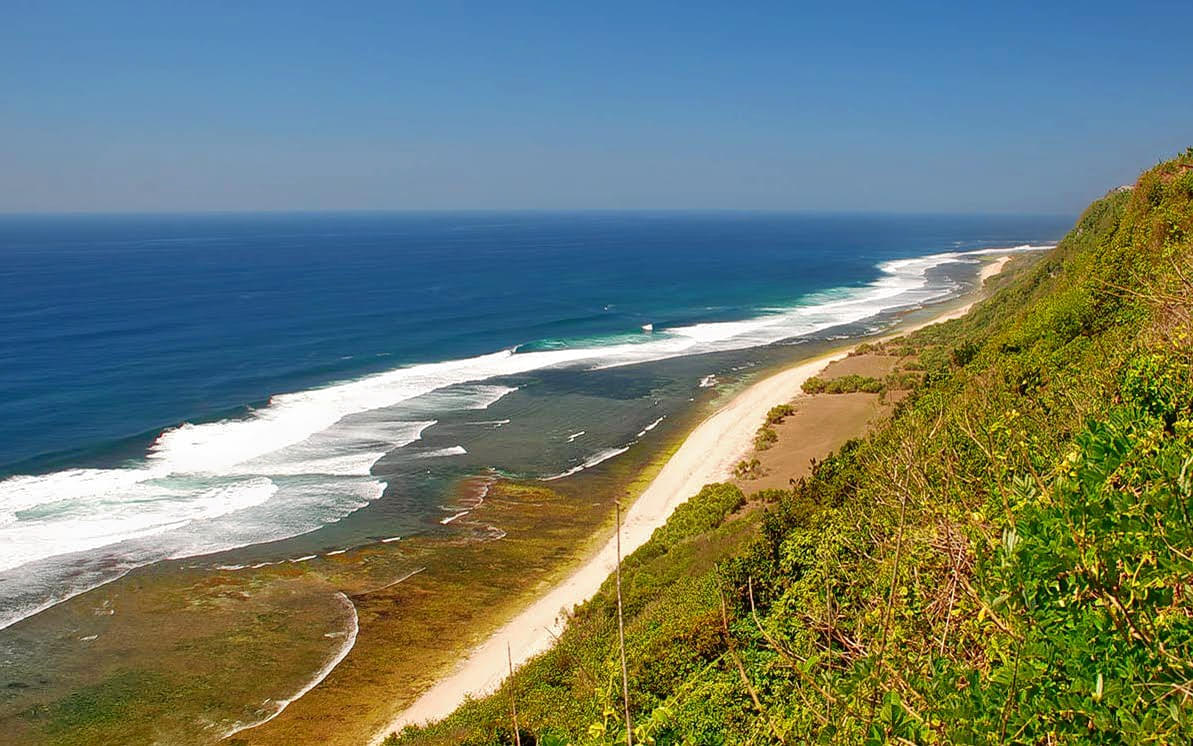 Nyang Nyang Surfing Beach Overview