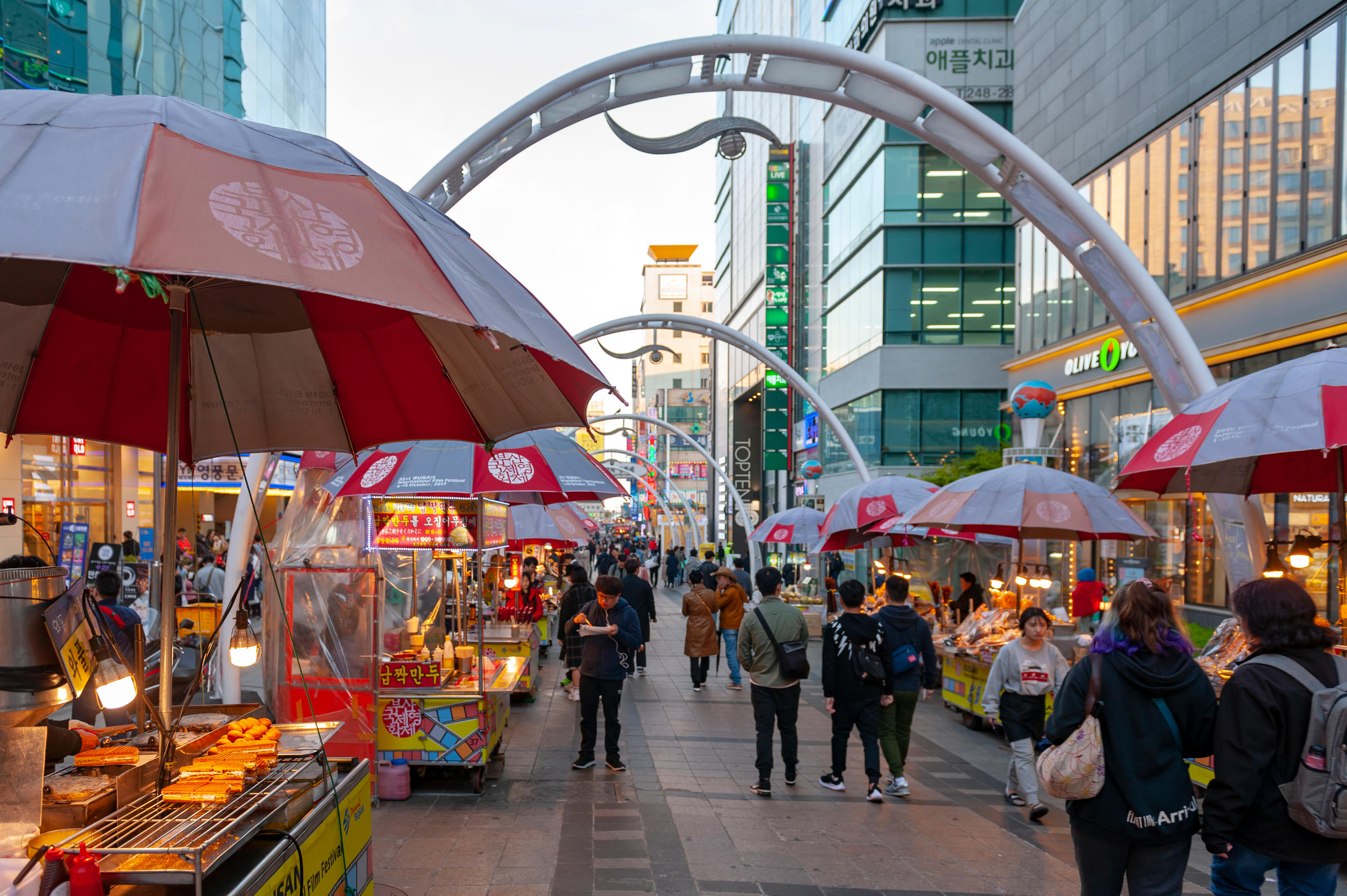 Gukje Market, Busan Overview