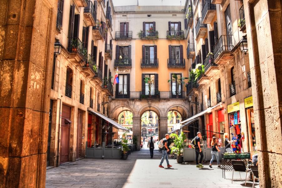 Tips for Visiting Gothic Quarter Barcelona