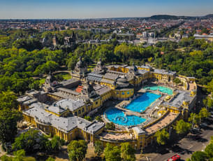 Welcome to the Szechenyi Thermal Bath