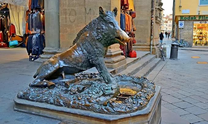 Fontana del Porcellino