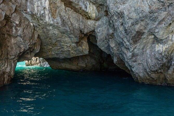 Green Grotto Capri Overview