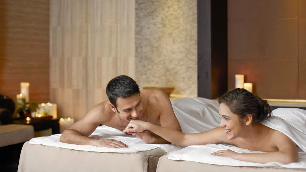 Couple Massage in Goa Image