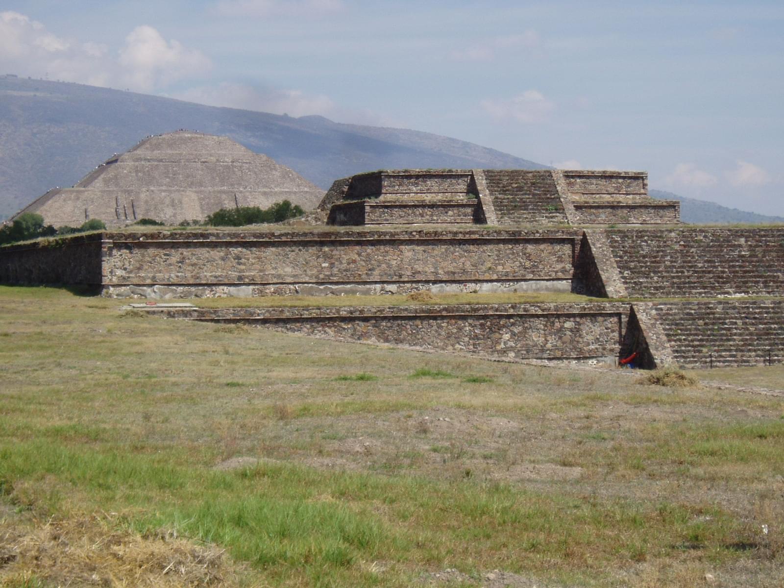 Teotihuacan Self-Guided Tour with Transportation