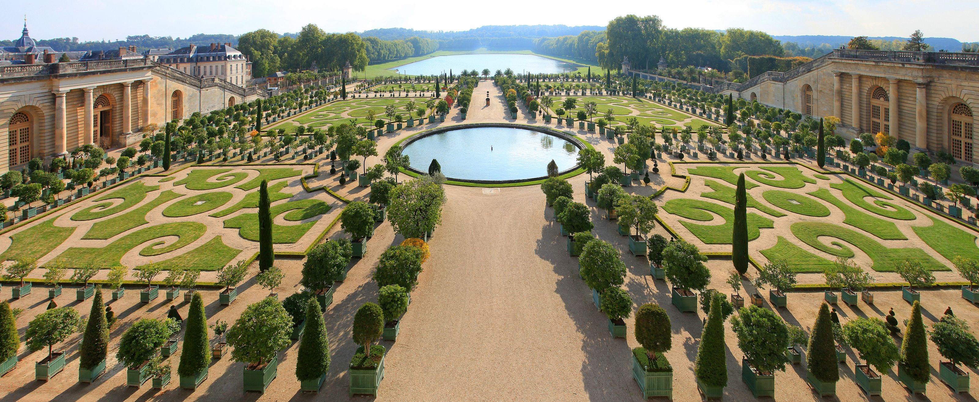 Versailles Palace, Versailles Town