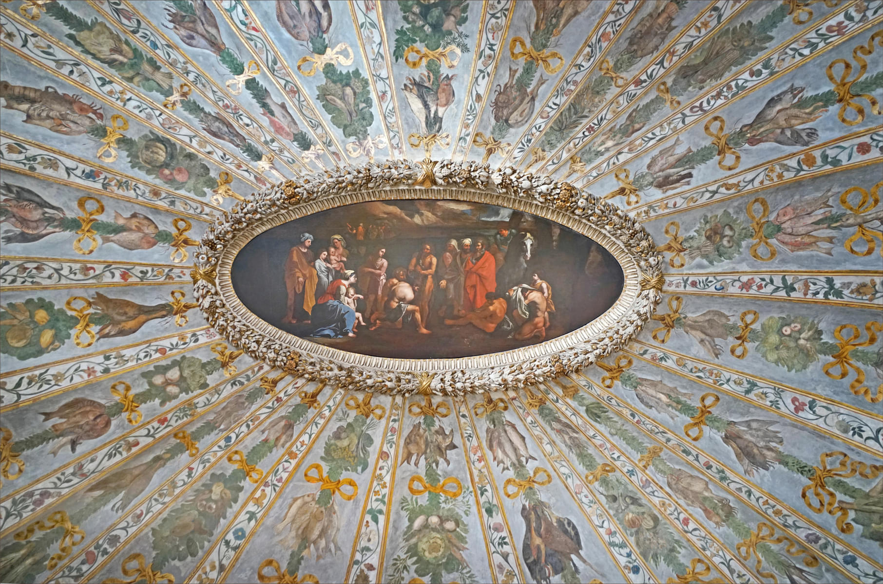 Discover the storyline across the palace's fresco depiction
