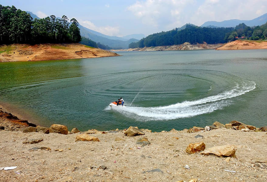 Mattupetty Dam Boating Image