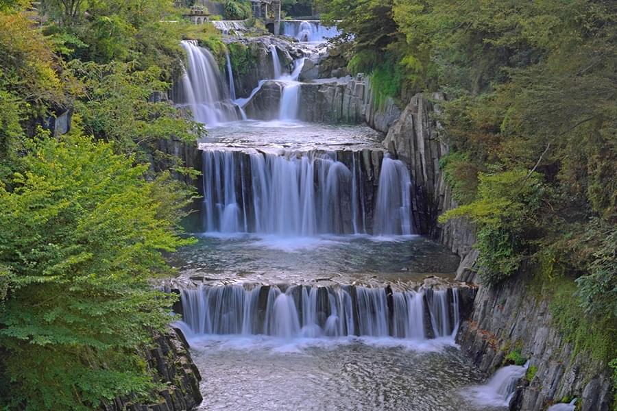 Visit Tahara falls