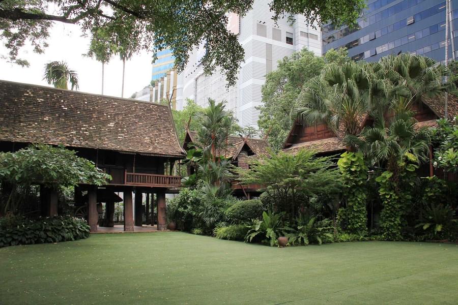 Visit the Baan Kamthieng House Museum