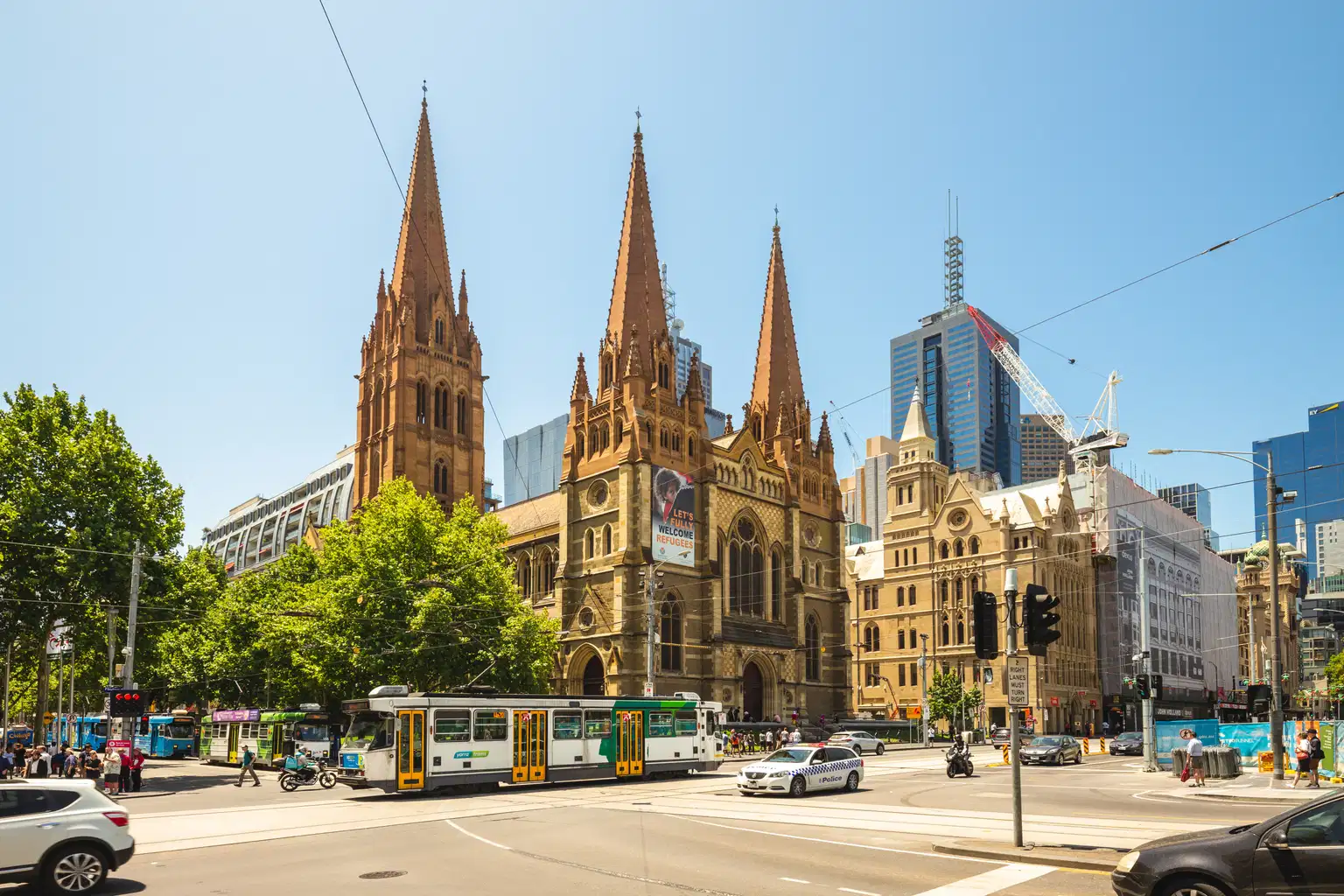 Exploring Australian Treasures | From Coastlines to Skylines