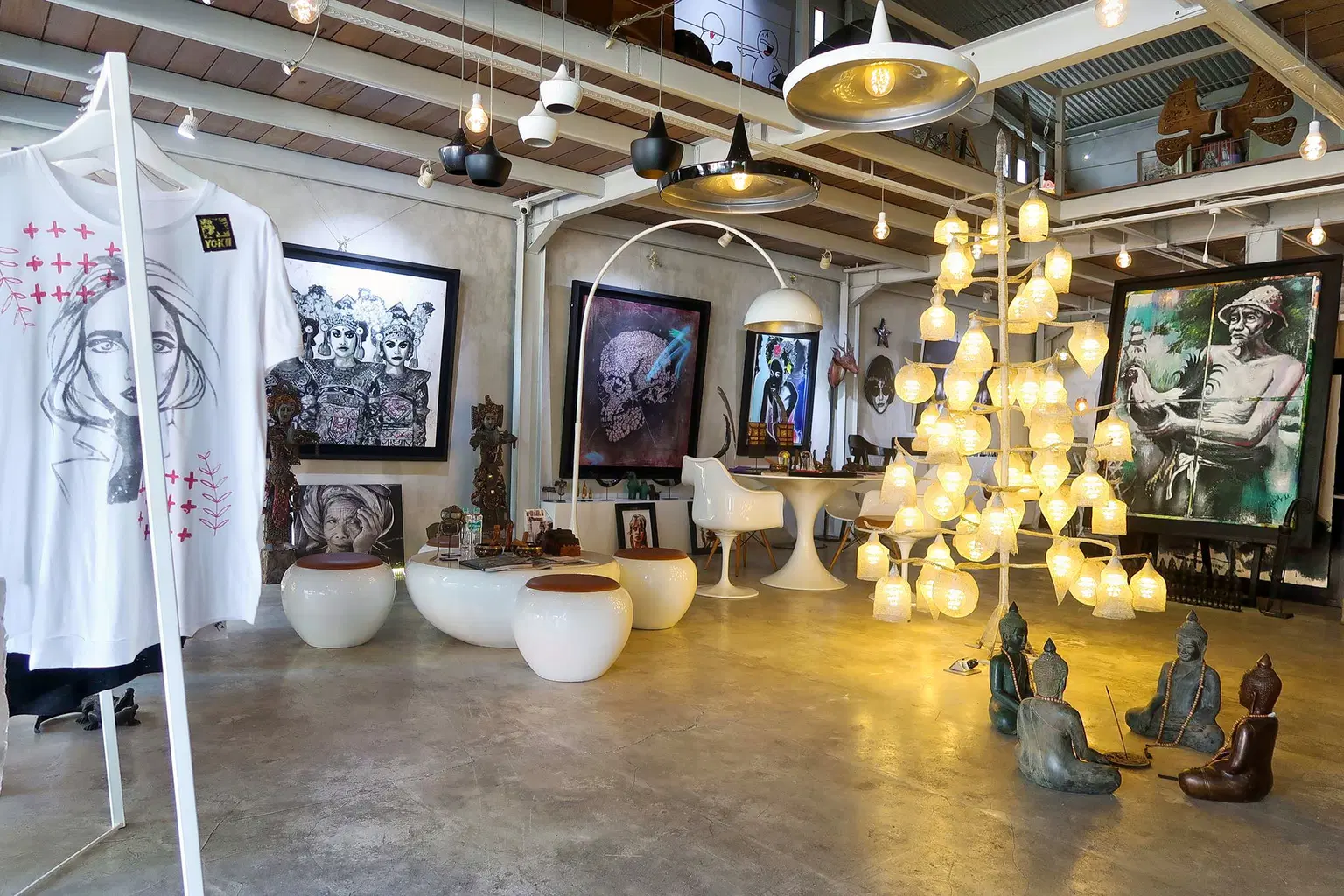 Nyaman Gallery