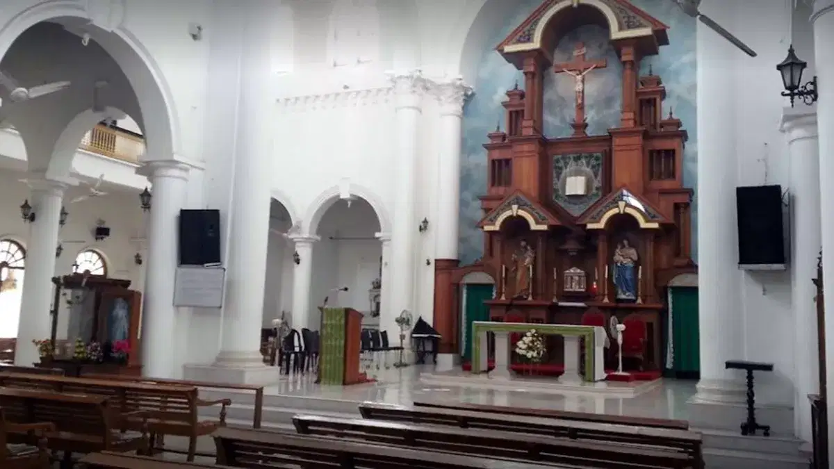 Admire the 200-Year-Old Portrait of St. Mary