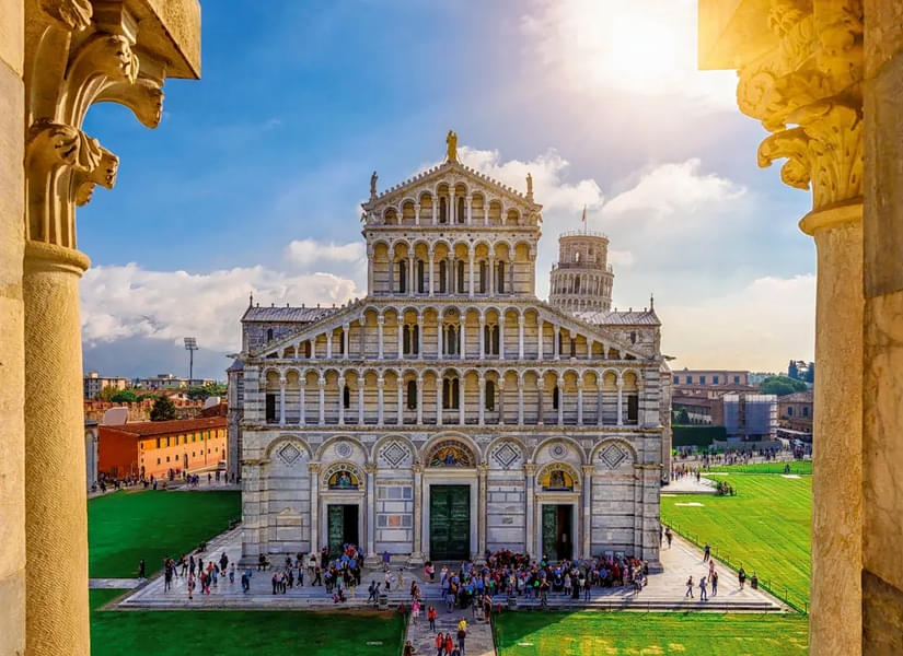 Embark on Half Day Pisa Tour and spend some amazing time with your companions