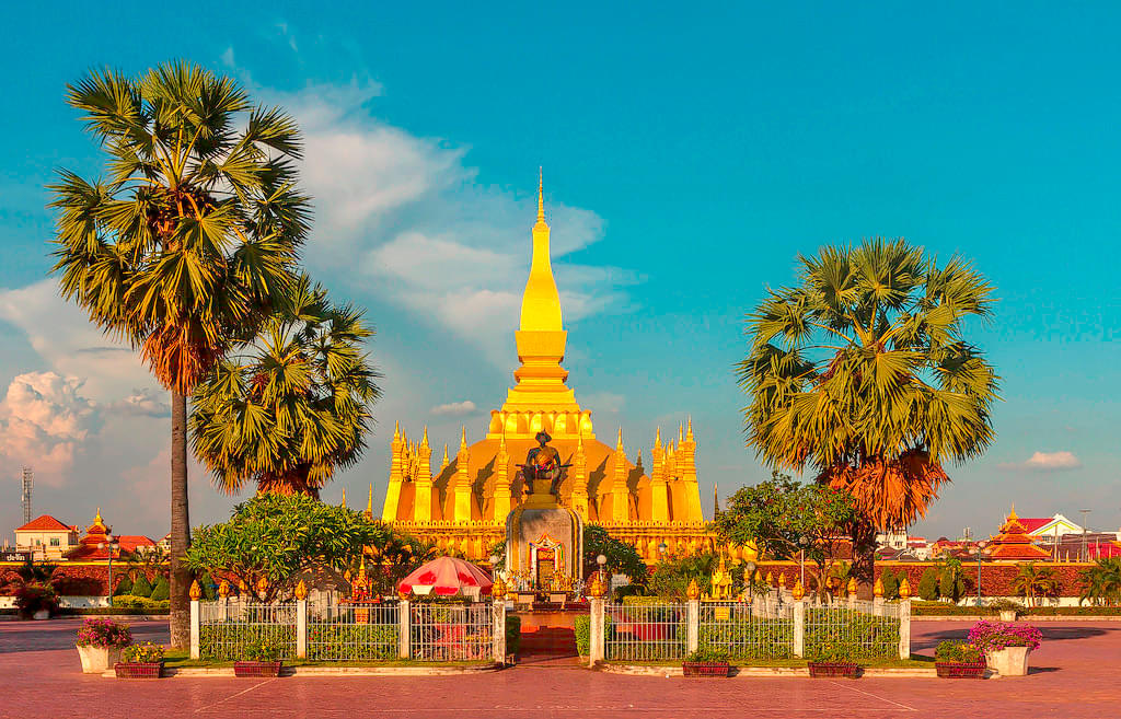 Vientiane   Pha That Luang Overview
