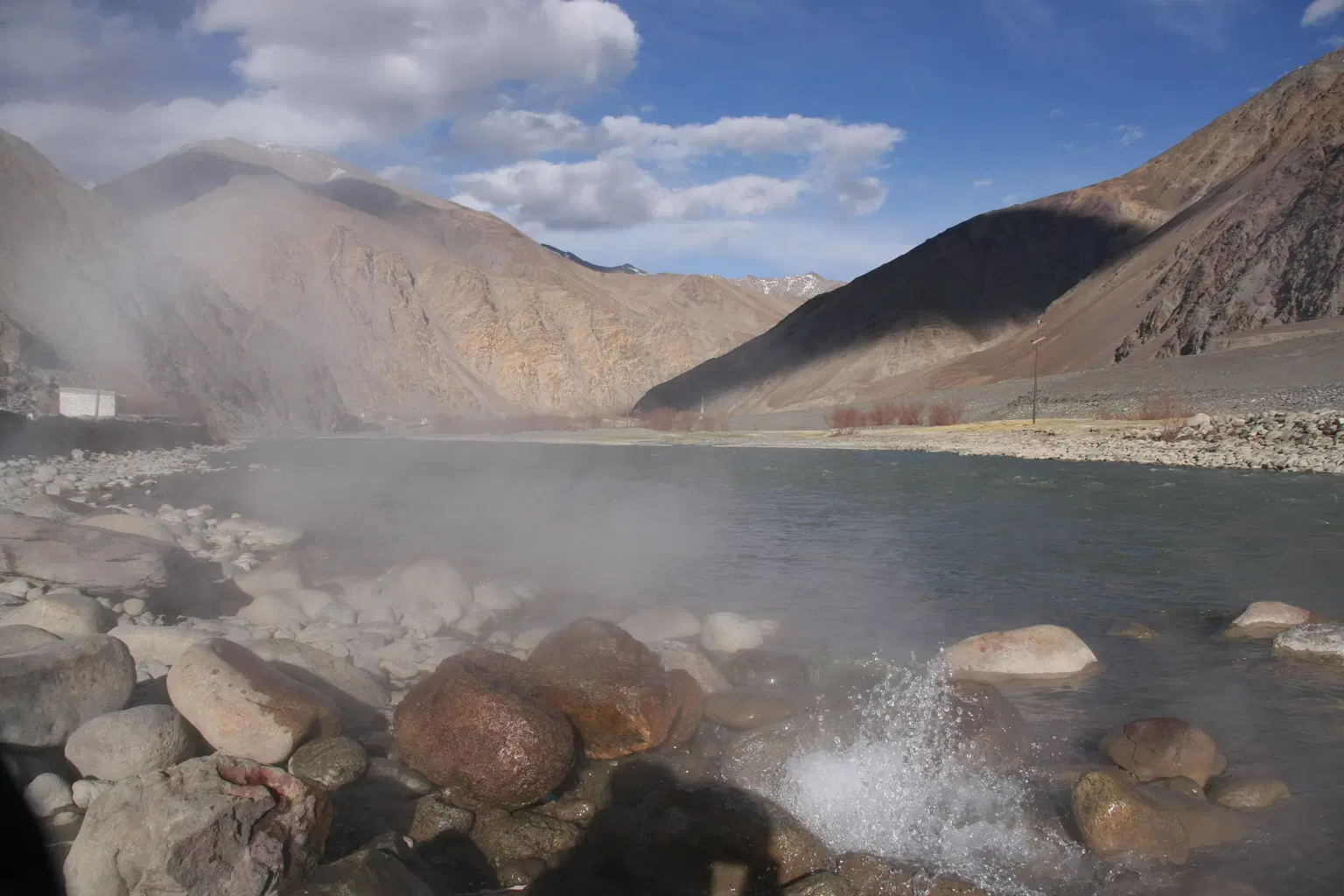 Chumathang Hot Spring