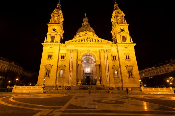 Visit St. Stephens Basilica in Budapest to enjoy Organ Concert