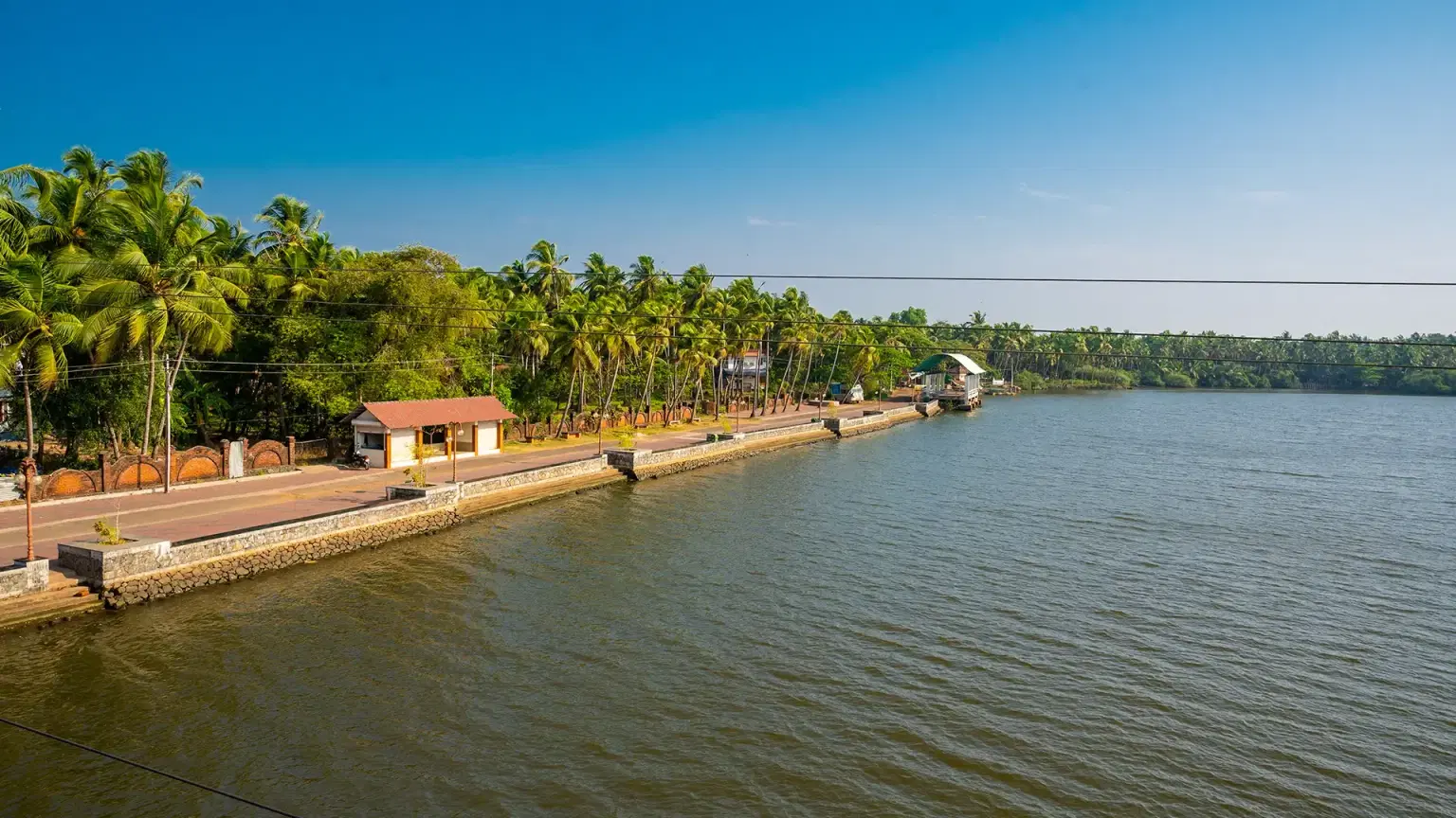 Biyyam Kayal