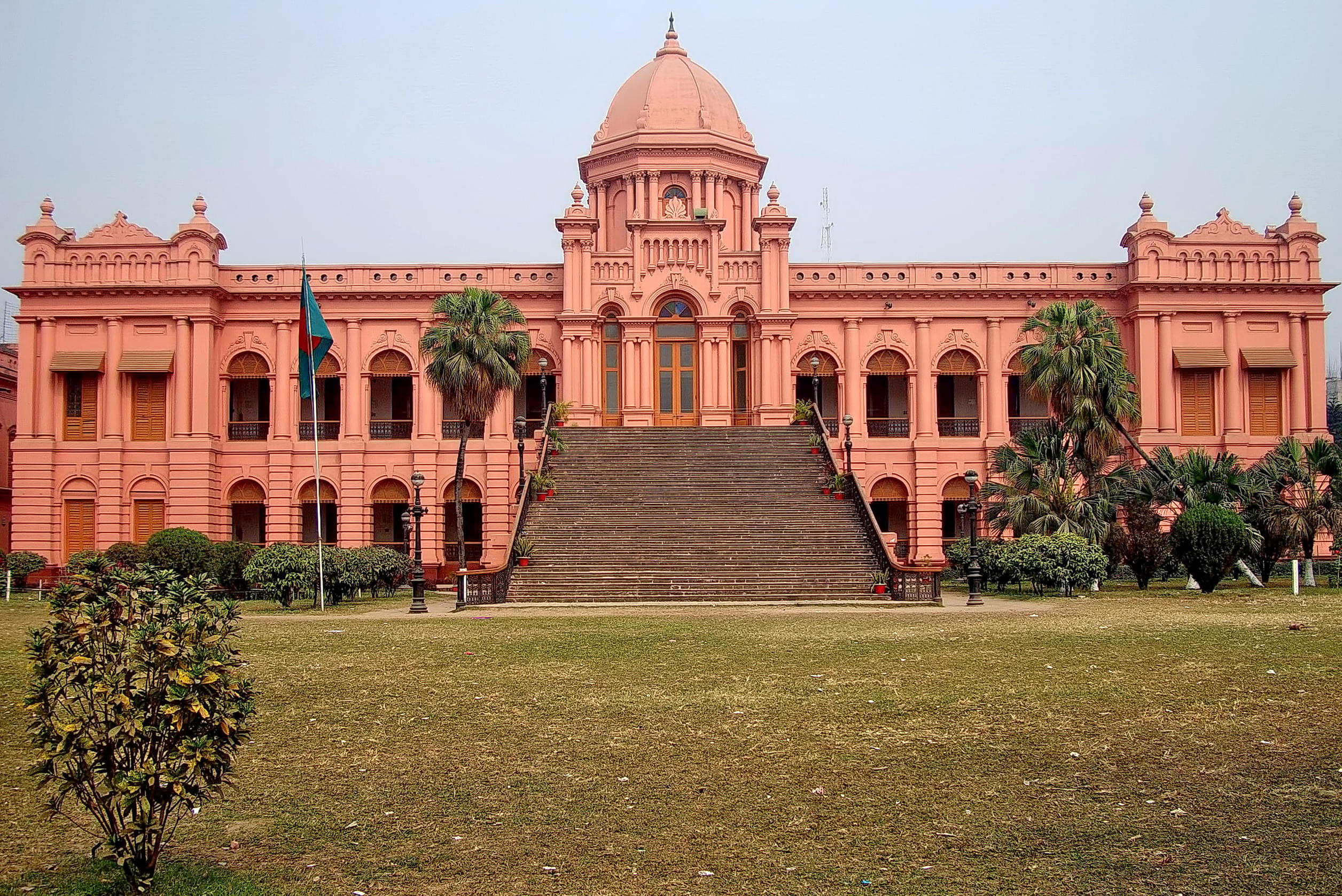 Ahsan Manzil Museum Overview