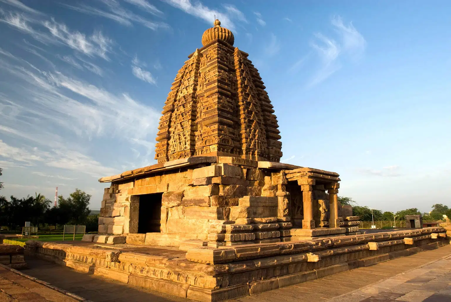 Aihole, Pattadakal and Badami Tour from Hampi