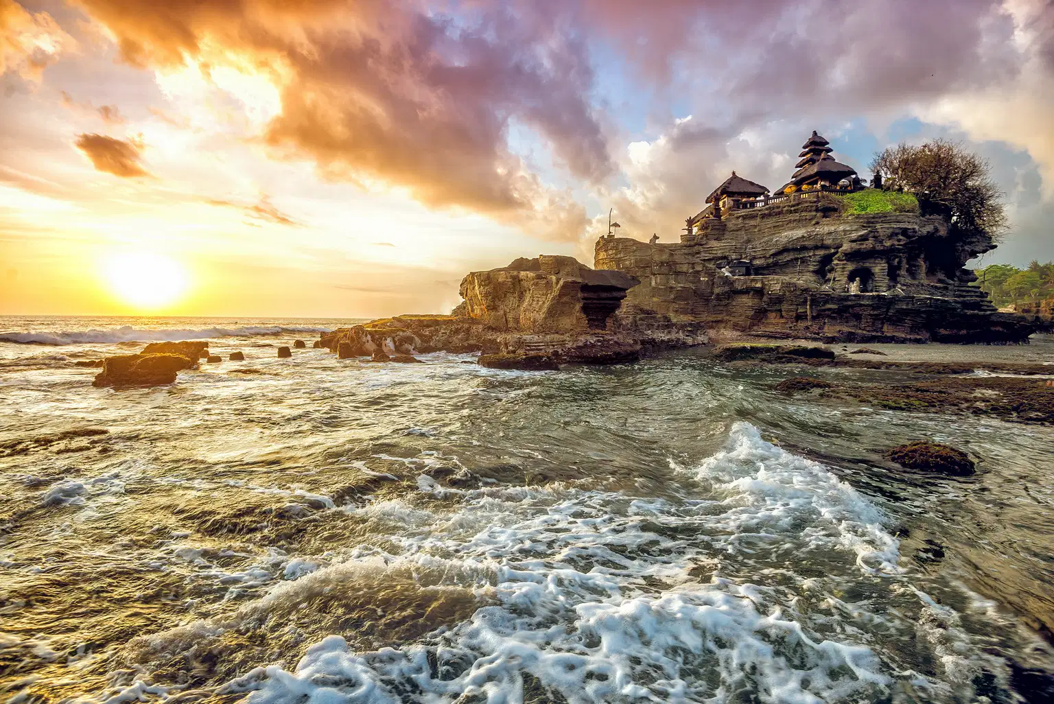 Tanah Lot and Uluwatu Temple Tour