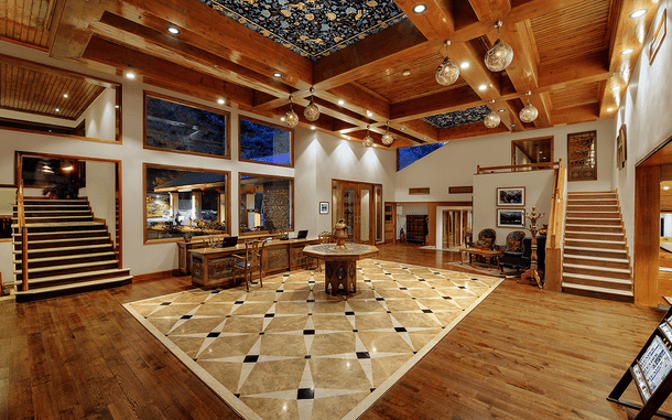 Luxury in the Lap of Kashmir Valley