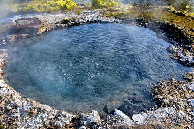 Get 38–39°C water from a natural hot spring