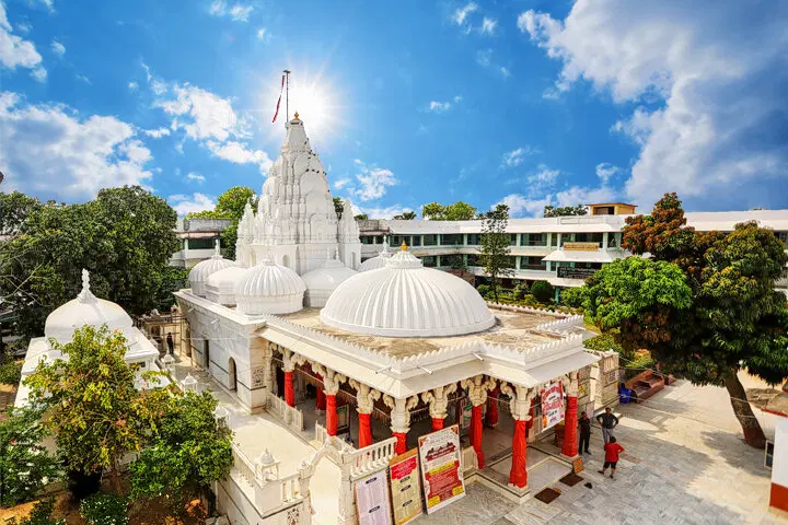 Jain Temple, Lachhuar