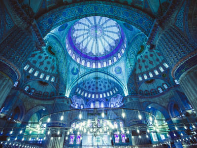 Look at the stunning ceiling of the blue mosque 