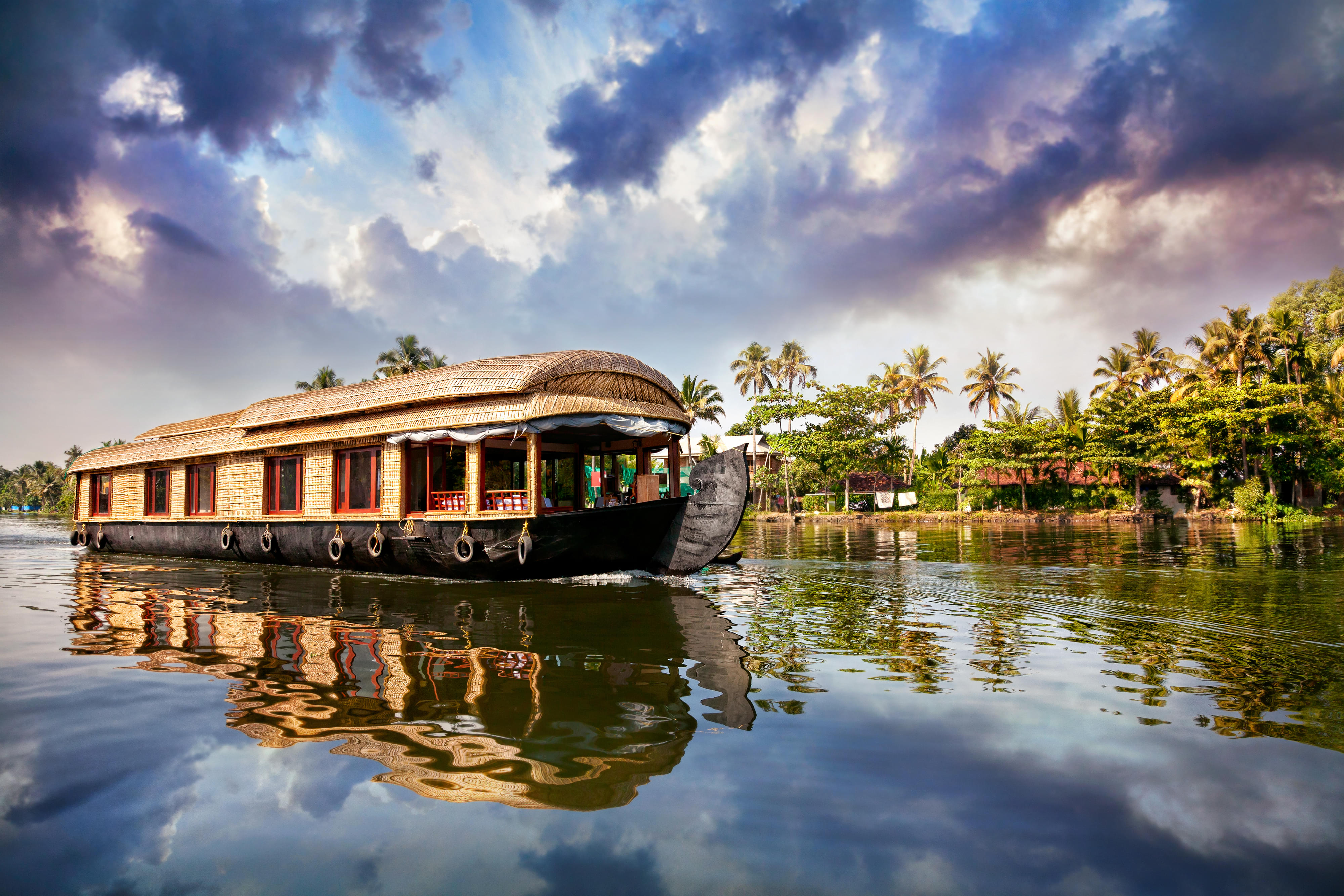 Alleppey Houseboat, Kerala