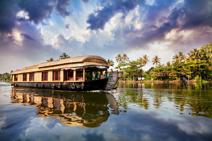 Panoramic view of Alleppey Houseboat, Kerala