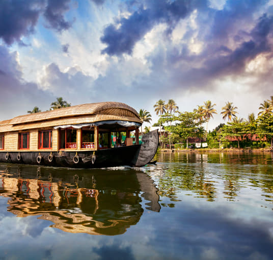 Panoramic view of Alleppey Houseboat, Kerala