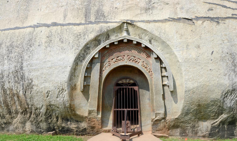 Barabar Caves, Sultanpur