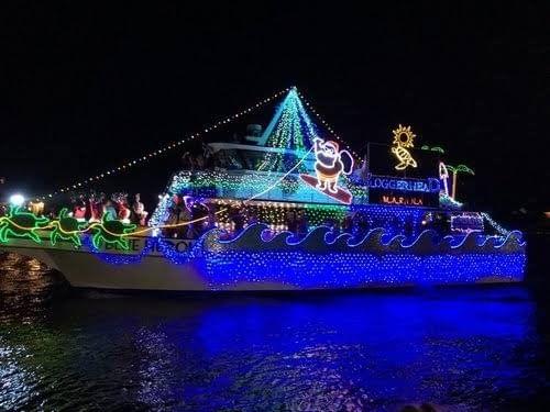 One 15 Christmas Boat Light Parade