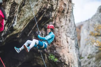 Conquer the cliffs, one thrilling drop at a time