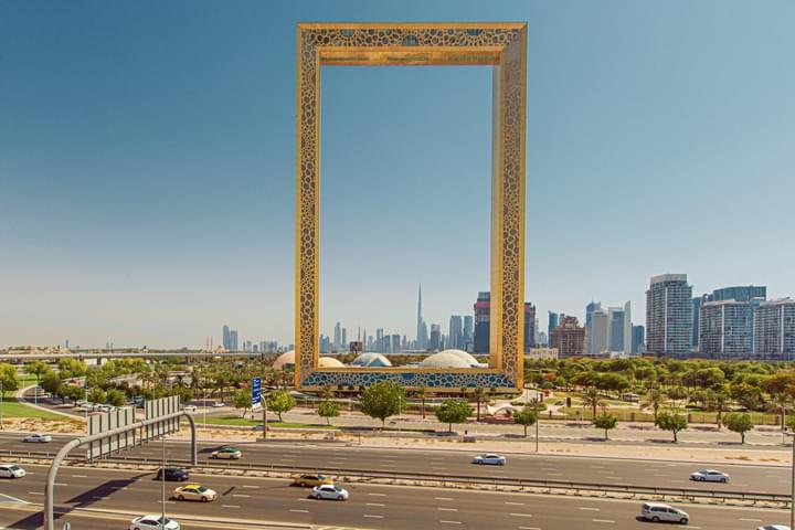 Visit Dubai Frame 