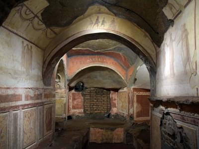 Priscilla Catacomb: English Guided Tour