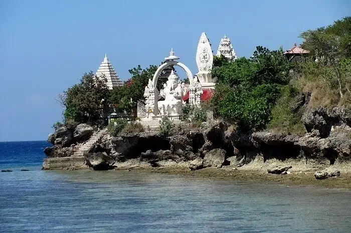Pura Segara Gili Dharma Kencana Temple.jpg