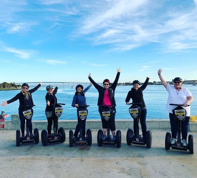 Enjoy the day with your friends and discover this gorgeous city