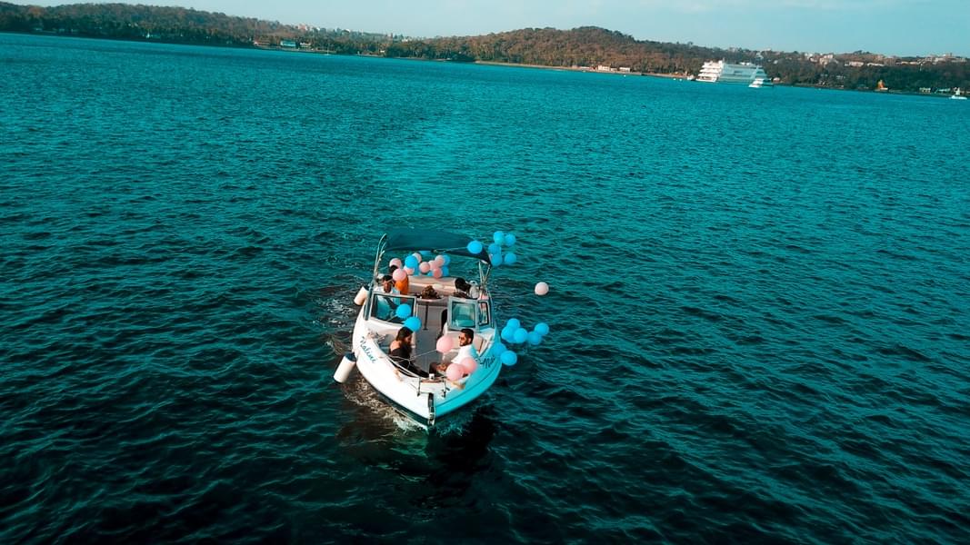 Speedboat Ride in Goa Image