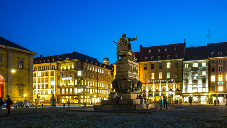 Max-Joseph-Platz