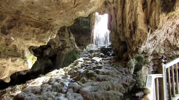 Kaklık Cave