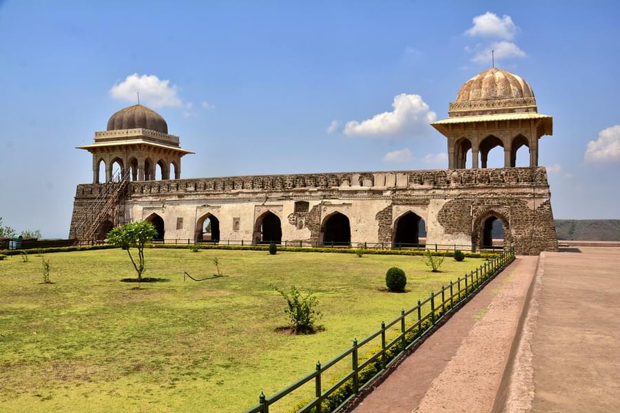 Indore To Maheshwar & Mandu Sightseeing Tour Image